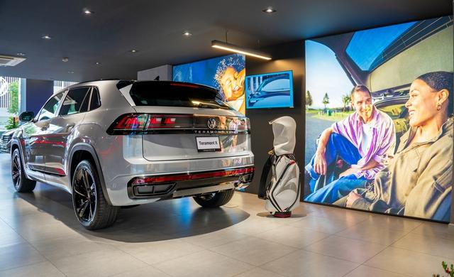 Khai trương đại lý Volkswagen Khánh Hội theo mô hình Urban Store tiêu chuẩn toàn cầu- Ảnh 8. Khai trương đại lý Volkswagen Khánh Hội theo mô hình Urban Store tiêu chuẩn toàn cầu- Ảnh 8.