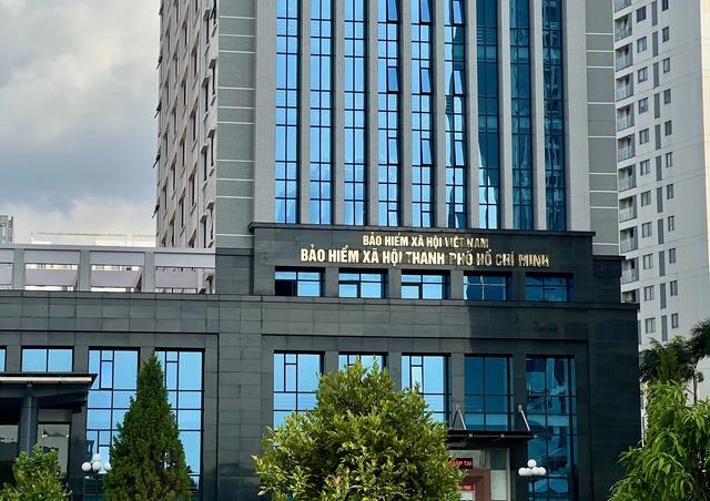 BHXH TP.HCM thay đổi địa điểm làm việc một số cơ sở, người dân cần lưu ý- Ảnh 1. BHXH TP.HCM thay đổi địa điểm làm việc một số cơ sở, người dân cần lưu ý- Ảnh 1.