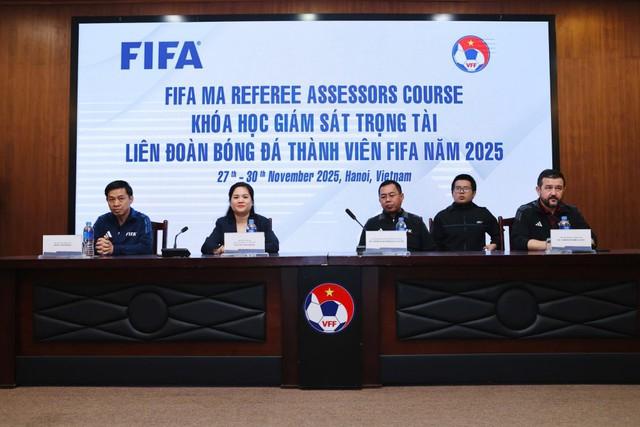 FIFA nói lời đặc biệt cảm ơn VFF, mong mỏi Việt Nam có nhiều trọng tài đẳng cấp thế giới- Ảnh 1. FIFA nói lời đặc biệt cảm ơn VFF, mong mỏi Việt Nam có nhiều trọng tài đẳng cấp thế giới- Ảnh 1.