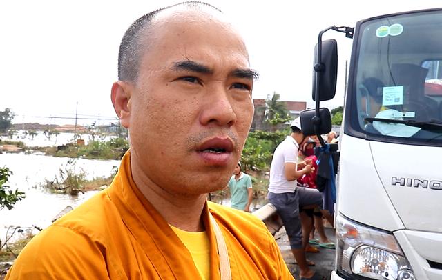 Người rốn lũ Hòa Xuân thở dài: 'Một đêm mà trắng tay hết'- Ảnh 2. Người rốn lũ Hòa Xuân thở dài: 'Một đêm mà trắng tay hết'- Ảnh 2.