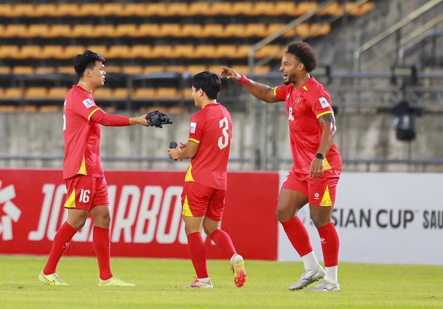 Lịch thi đấu hấp dẫn: Mừng Xuân Son trở lại, đội tuyển Việt Nam quyết thắng đậm Lào- Ảnh 1. Lịch thi đấu hấp dẫn: Mừng Xuân Son trở lại, đội tuyển Việt Nam quyết thắng đậm Lào- Ảnh 1.