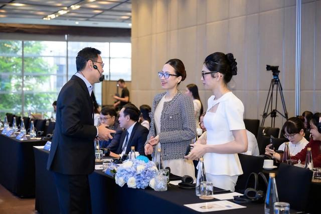 Bác sĩ Tô Lan Phương báo cáo tại hội nghị CME về incobotulinum toxin A tinh khiết - Ảnh 3.