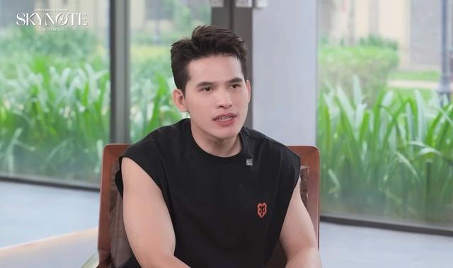 Bùi Công Nam bối rối khi bị Quốc Thiên khui loạt 'bí mật'  - Ảnh 1.