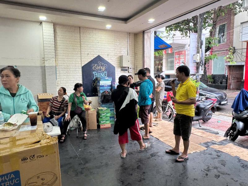Ngập lụt Khánh Hòa, Đắk Lắk: Ấm áp nhà mới mua để người dưng tránh lũ- Ảnh 6. Ngập lụt Khánh Hòa, Đắk Lắk: Ấm áp nhà mới mua để người dưng tránh lũ- Ảnh 6.