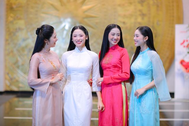 Hoa hậu Ngọc Hân chia sẻ sự thay đổi sau sinh và tham gia gala từ thiện - Ảnh 4.
