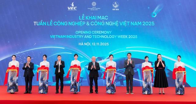 5 triển lãm chuyên ngành công nghiệp - công nghệ lớn nhất lần đầu hội tụ- Ảnh 1. 5 triển lãm chuyên ngành công nghiệp - công nghệ lớn nhất lần đầu hội tụ- Ảnh 1.