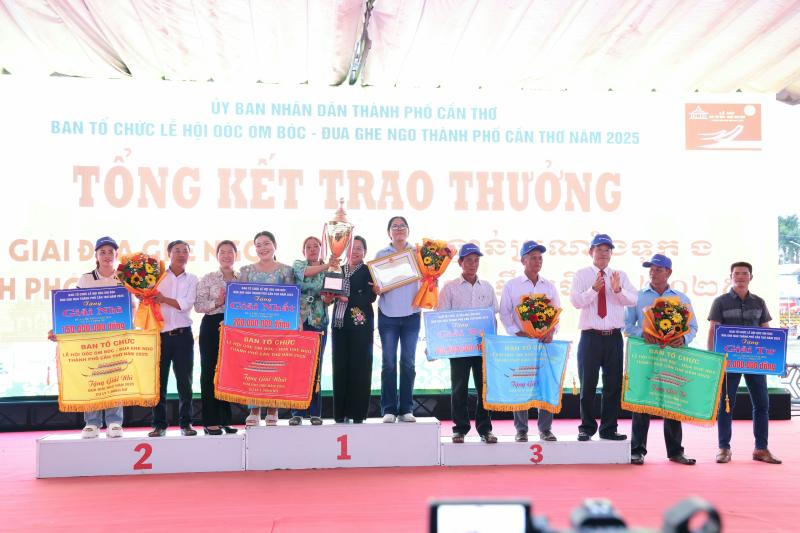 Chùa Tum Núp đoạt hat-trick vô địch ghe ngo nam và nữ- Ảnh 8.