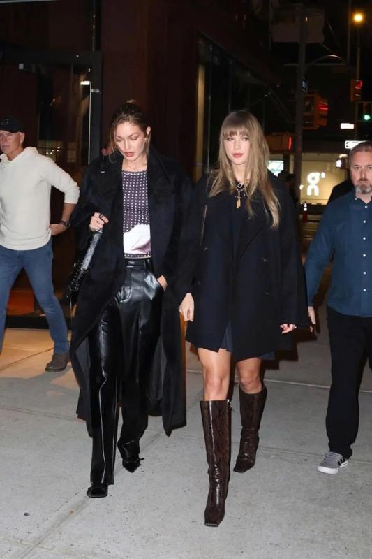 Dàn phù dâu toàn sao hạng A của Taylor Swift được tiết lộ - Ảnh 1.