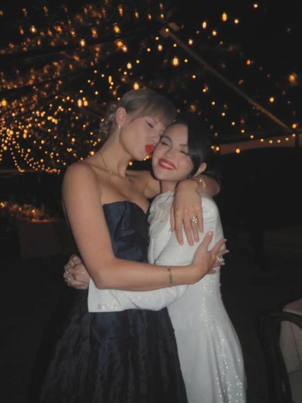 Dàn phù dâu toàn sao hạng A của Taylor Swift được tiết lộ - Ảnh 2.