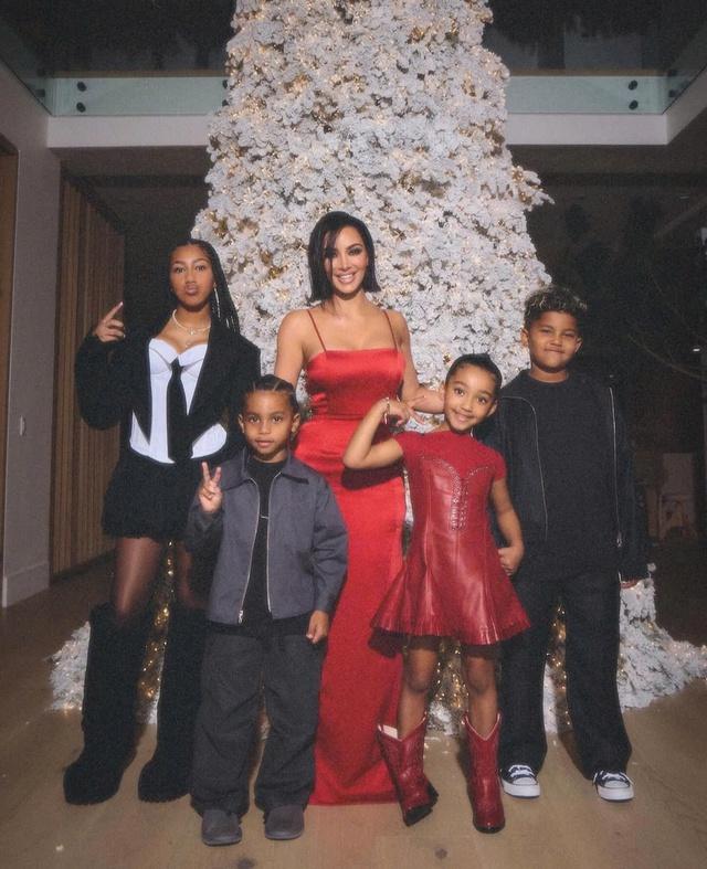 Kim Kardashian không còn hứng thú với chuyện hẹn hò - Ảnh 3.