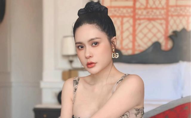 Động thái của Đoàn Di Băng sau khi chồng doanh nhân bị bắt - Ảnh 1.