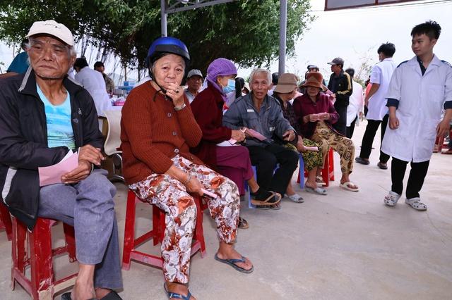 Giám đốc Sở Y tế Đồng Nai kể hành trình nghĩa tình đến vùng lũ Đắk Lắk- Ảnh 11. Giám đốc Sở Y tế Đồng Nai kể hành trình nghĩa tình đến vùng lũ Đắk Lắk- Ảnh 11.