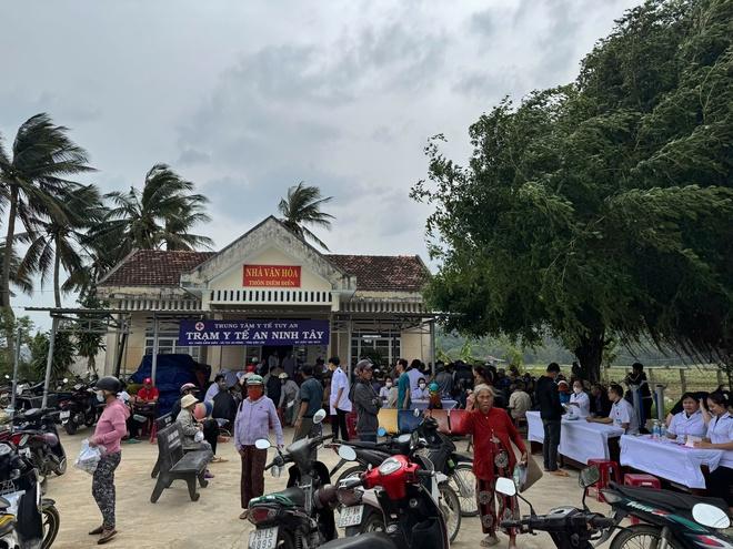 Giám đốc Sở Y tế Đồng Nai kể hành trình nghĩa tình đến vùng lũ Đắk Lắk- Ảnh 7. Giám đốc Sở Y tế Đồng Nai kể hành trình nghĩa tình đến vùng lũ Đắk Lắk- Ảnh 7.