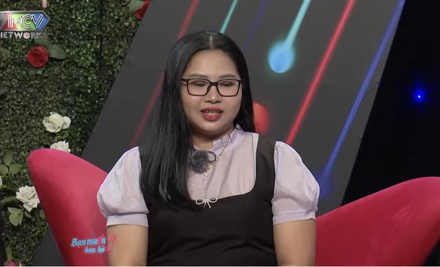 Cô gái 25 tuổi đến show hẹn hò, đặt mục tiêu có 100 triệu mới lấy chồng- Ảnh 2. Cô gái 25 tuổi đến show hẹn hò, đặt mục tiêu có 100 triệu mới lấy chồng- Ảnh 2.