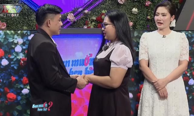 Cô gái 25 tuổi đến show hẹn hò, đặt mục tiêu có 100 triệu mới lấy chồng- Ảnh 4. Cô gái 25 tuổi đến show hẹn hò, đặt mục tiêu có 100 triệu mới lấy chồng- Ảnh 4.