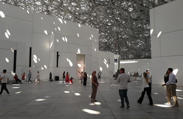 Chơi gì , ăn đâu và Đi thế nào ở Abu Dhabi cho du khách Việt - Ảnh 7. Chơi gì , ăn đâu và Đi thế nào ở Abu Dhabi cho du khách Việt - Ảnh 7.