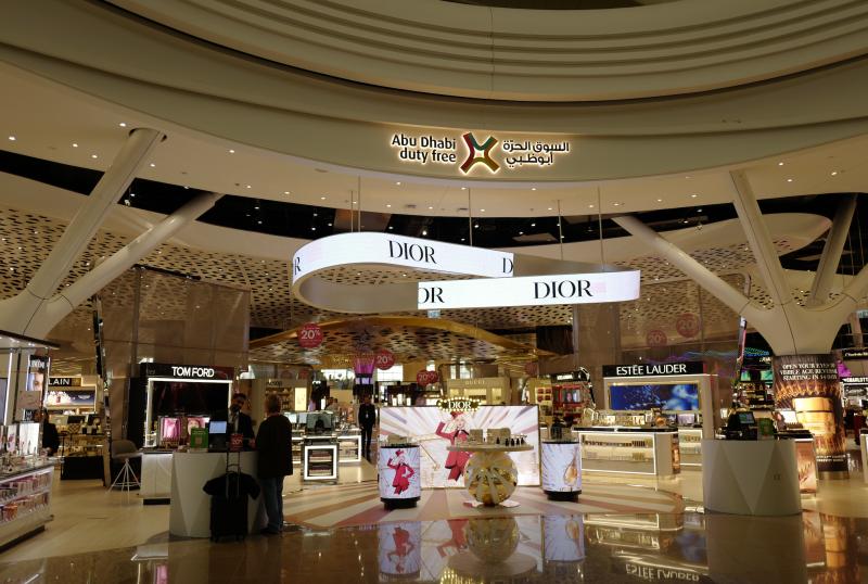 Sân bay quốc tế Zayed của UAE mở đường bay thẳng đến Hà Nội đẹp như mơ - Ảnh 4. Sân bay quốc tế Zayed của UAE mở đường bay thẳng đến Hà Nội đẹp như mơ - Ảnh 4.
