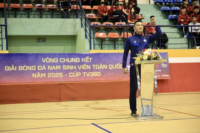 Nhiều trọng tài FIFA và V-League cầm còi, bóng đá sinh viên nâng tầm đẳng cấp- Ảnh 2. Nhiều trọng tài FIFA và V-League cầm còi, bóng đá sinh viên nâng tầm đẳng cấp- Ảnh 2.