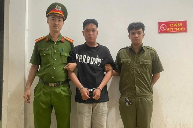 Công an tóm gọn nghi phạm cướp giật tài sản sau 7 giờ gây án- Ảnh 1. Công an tóm gọn nghi phạm cướp giật tài sản sau 7 giờ gây án- Ảnh 1.