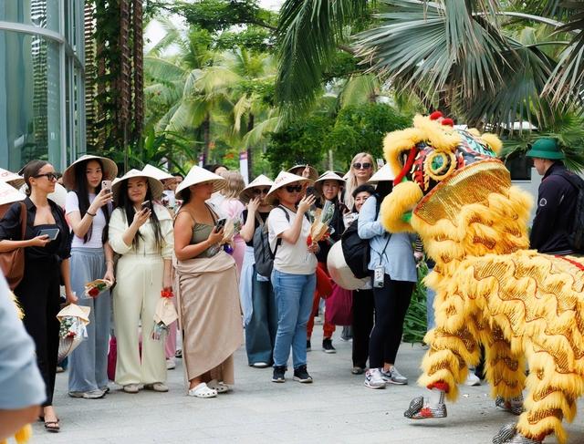 Đà Nẵng nên làm gì để thu hút khách Nga đến trải nghiệm, lưu trú?- Ảnh 2. Đà Nẵng nên làm gì để thu hút khách Nga đến trải nghiệm, lưu trú?- Ảnh 2.