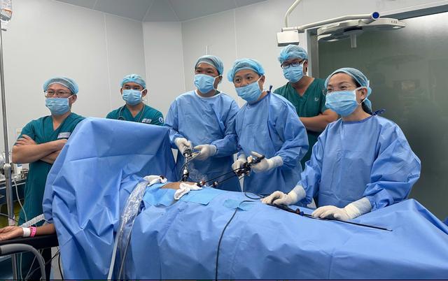 TP.HCM: Ca mổ nội soi cắt ruột thừa đầu tại Cần Giờ - Ảnh 1.