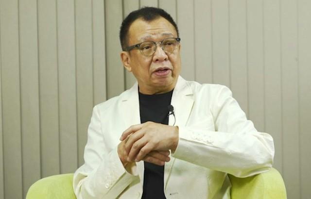 Hứa Thiệu Hùng âm thầm chữa ung thư, phải cắt bỏ thận trước khi qua đời - Ảnh 2.