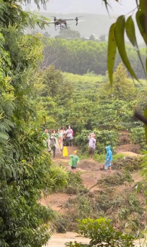 Công an Khánh Hòa, Đắk Lắk, Gia Lai: Xuyên ngày đêm cứu dân và cứu trợ- Ảnh 7.