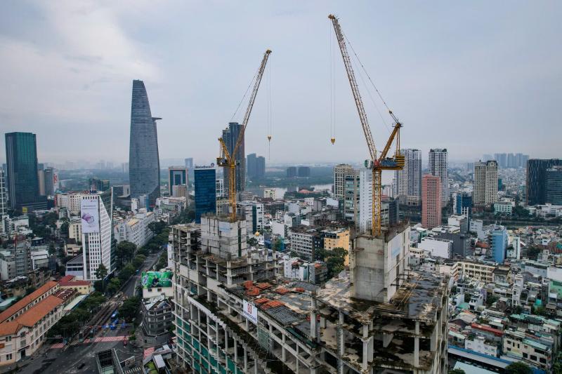 TP.HCM: Cần cẩu 'đứng gác' 3 năm dự án tứ giác Bến Thành, vì sao chưa tháo?- Ảnh 2. TP.HCM: Cần cẩu 'đứng gác' 3 năm dự án tứ giác Bến Thành, vì sao chưa tháo?- Ảnh 2.