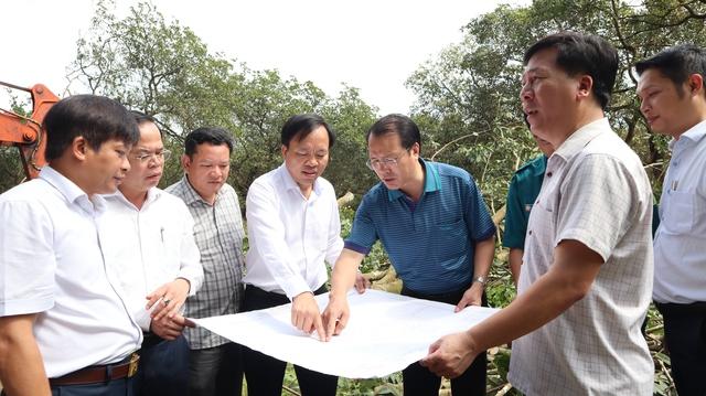 Nhận 21 tỉ đồng, bàn giao ngay đất dự án cao tốc Gia Nghĩa - Chơn Thành- Ảnh 1. Nhận 21 tỉ đồng, bàn giao ngay đất dự án cao tốc Gia Nghĩa - Chơn Thành- Ảnh 1.