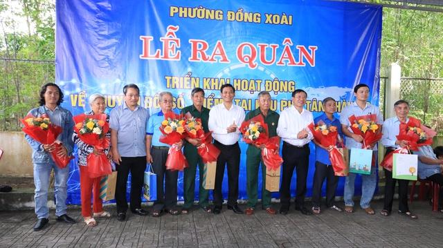 Ông bà U70 hào hứng đến nhà văn hóa nhận giấy chứng nhận đăng ký kết hôn- Ảnh 2. Ông bà U70 hào hứng đến nhà văn hóa nhận giấy chứng nhận đăng ký kết hôn- Ảnh 2.