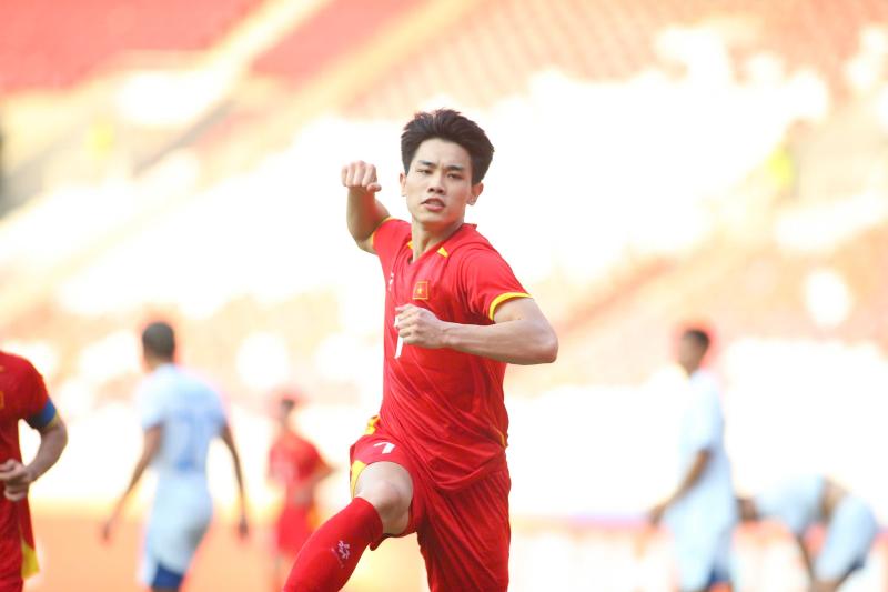 Đình Bắc tái xuất, U.23 Việt Nam quyết phá lưới U.23 Uzbekistan- Ảnh 1. Đình Bắc tái xuất, U.23 Việt Nam quyết phá lưới U.23 Uzbekistan- Ảnh 1.