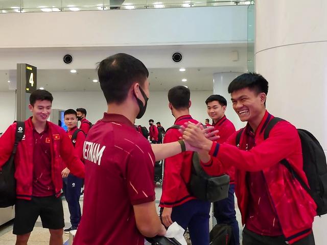 HLV Kim Sang-sik 'chia tay' đội tuyển Việt Nam: Bắt đầu nhiệm vụ đặc biệt- Ảnh 3. HLV Kim Sang-sik 'chia tay' đội tuyển Việt Nam: Bắt đầu nhiệm vụ đặc biệt- Ảnh 3.