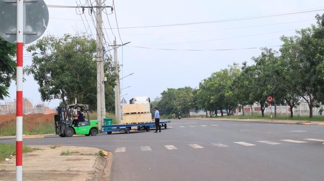 Biển báo 20 km/giờ ở Đồng Nai, tài xế than 'không chạy được'- Ảnh 6. Biển báo 20 km/giờ ở Đồng Nai, tài xế than 'không chạy được'- Ảnh 6.