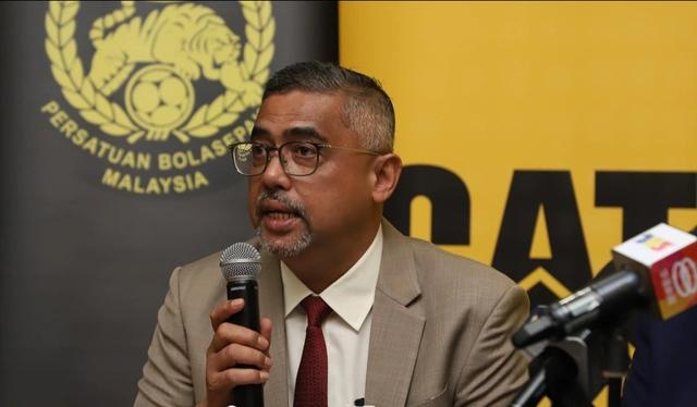 FIFA phanh phui thêm quy trình nhập tịch cực bất thường của Malaysia: Xin cấp hộ chiếu chỉ nửa nốt nhạc- Ảnh 2. FIFA phanh phui thêm quy trình nhập tịch cực bất thường của Malaysia: Xin cấp hộ chiếu chỉ nửa nốt nhạc- Ảnh 2.