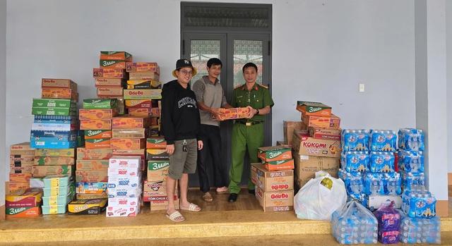 Công an Khánh Hòa, Đắk Lắk, Gia Lai: Xuyên ngày đêm cứu dân và cứu trợ- Ảnh 13.