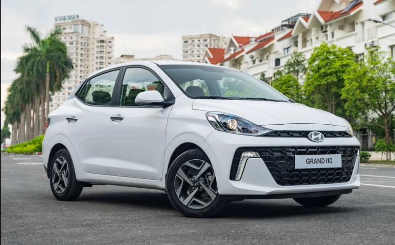 Tiêu thụ ô tô máy xăng giá rẻ tăng trưởng, người Việt chuộng Hyundai Grand i10 - Ảnh 1.