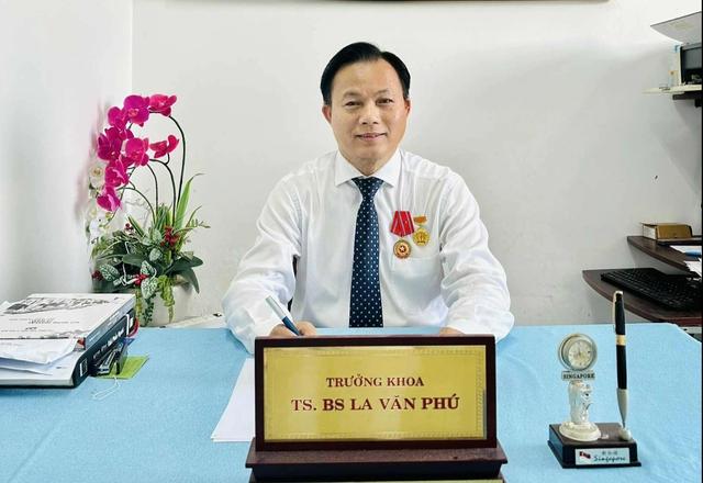 Vì sao pate trong bánh mì dễ nhiễm vi khuẩn gây ngộ độc thực phẩm? - Ảnh 2.