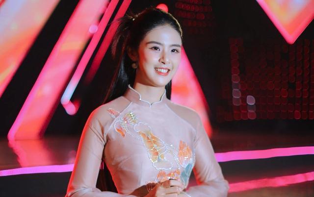 Hoa hậu Ngọc Hân chia sẻ sự thay đổi sau sinh và tham gia gala từ thiện - Ảnh 1.