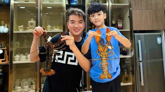 Đàm Vĩnh Hưng: Tôi chấp nhận 'dẹp sạch' show nước ngoài để được gần con - Ảnh 1.