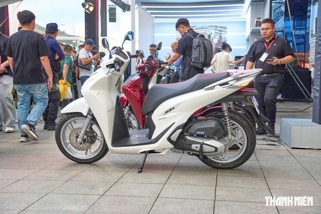 Honda SH và Air Blade mới bán tại Việt Nam, khởi điểm từ 42 và 78 triệu - Ảnh 10.