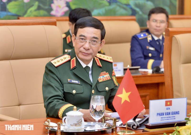Đại tướng Phan Văn Giang hội đàm với Bộ trưởng Bộ Chiến tranh Mỹ- Ảnh 2. Đại tướng Phan Văn Giang hội đàm với Bộ trưởng Bộ Chiến tranh Mỹ- Ảnh 2.