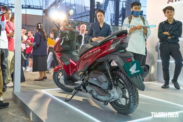 Honda SH và Air Blade mới bán tại Việt Nam, khởi điểm từ 42 và 78 triệu - Ảnh 4.