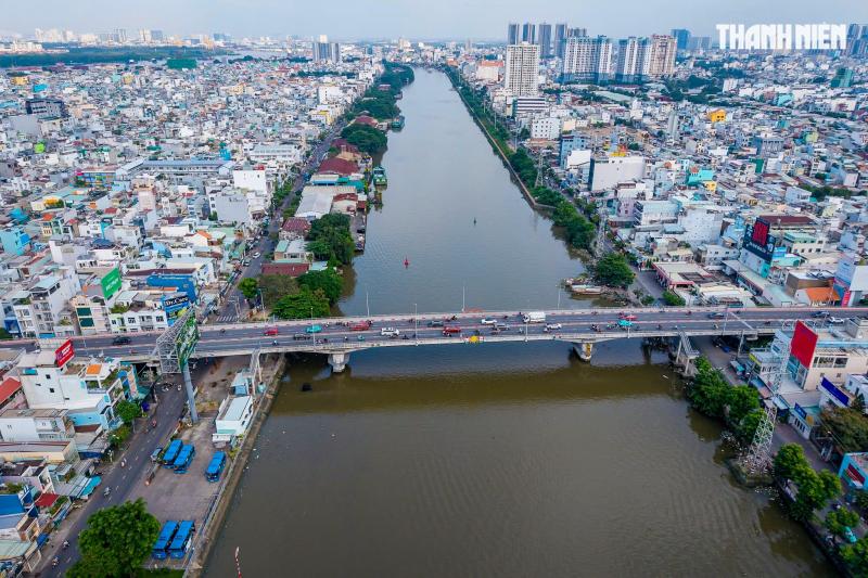 TP.HCM mở rộng đường Tôn Thất Thuyết, hình thành công viên ven nước dọc kênh Tẻ   - Ảnh 1.
