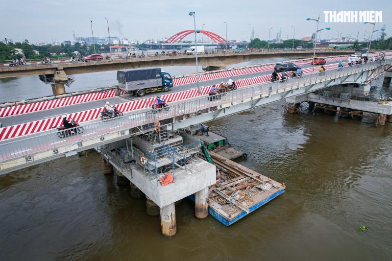 Cầu Bình Triệu 1 chính thức thông xe sau khi nâng tĩnh không lên hơn 1 mét- Ảnh 5. Cầu Bình Triệu 1 chính thức thông xe sau khi nâng tĩnh không lên hơn 1 mét- Ảnh 5.