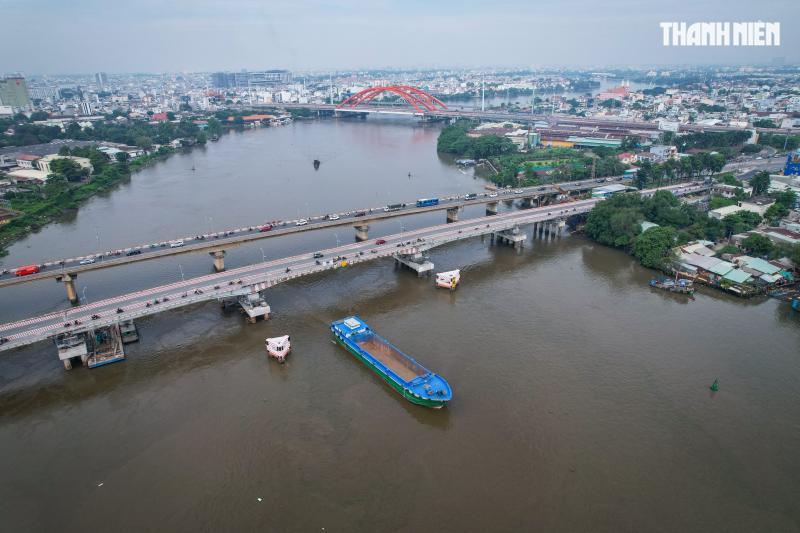 Cầu Bình Triệu 1 chính thức thông xe sau khi nâng tĩnh không lên hơn 1 mét- Ảnh 1. Cầu Bình Triệu 1 chính thức thông xe sau khi nâng tĩnh không lên hơn 1 mét- Ảnh 1.
