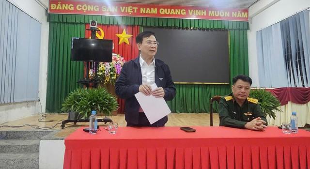 Hàng trăm người trắng đêm cứu hồ Cay An trước nguy cơ vỡ đập- Ảnh 3.