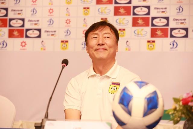 HLV Ha Hyeok-jun không e ngại Xuân Son: ‘Đội tuyển Lào muốn đánh bại Việt Nam và giữ sạch lưới’- Ảnh 2. HLV Ha Hyeok-jun không e ngại Xuân Son: ‘Đội tuyển Lào muốn đánh bại Việt Nam và giữ sạch lưới’- Ảnh 2.