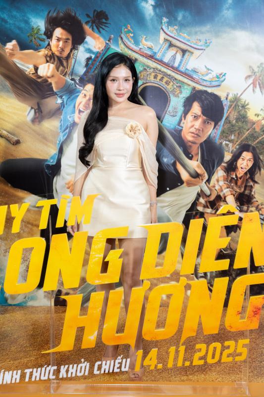 Nhật Kim Anh, Vân Trang... khoe sắc trên thảm đỏ ra mắt 'Truy tìm Long Diên Hương - Ảnh 3.