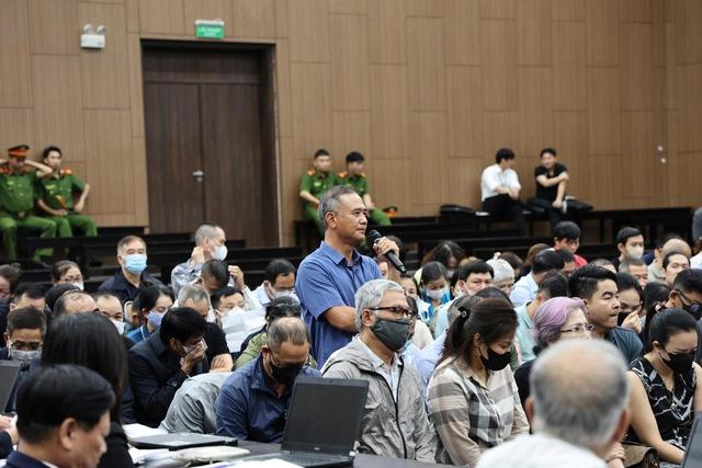 Luật sư đánh bạc xin được ghi nhận khi vận động 2 bị cáo ra trình diện- Ảnh 2. Luật sư đánh bạc xin được ghi nhận khi vận động 2 bị cáo ra trình diện- Ảnh 2.
