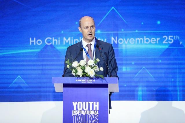 Talkshow thế hệ thông minh đương thời tại Diễn đàn kinh tế mùa thu 2025 - Ảnh 4. Talkshow thế hệ thông minh đương thời tại Diễn đàn kinh tế mùa thu 2025 - Ảnh 4.